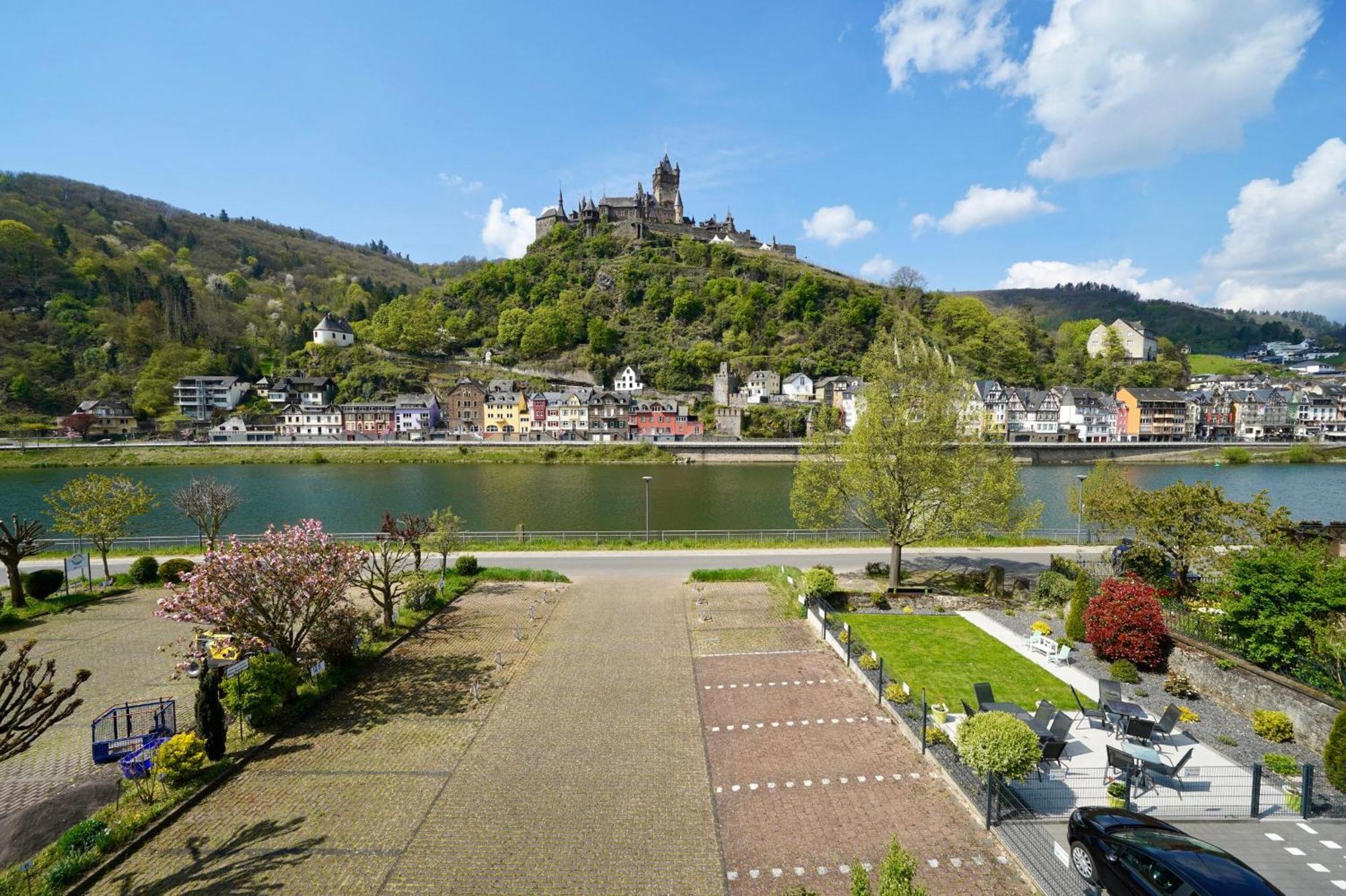 Apartments Haus Daniela Cochem Exterior photo