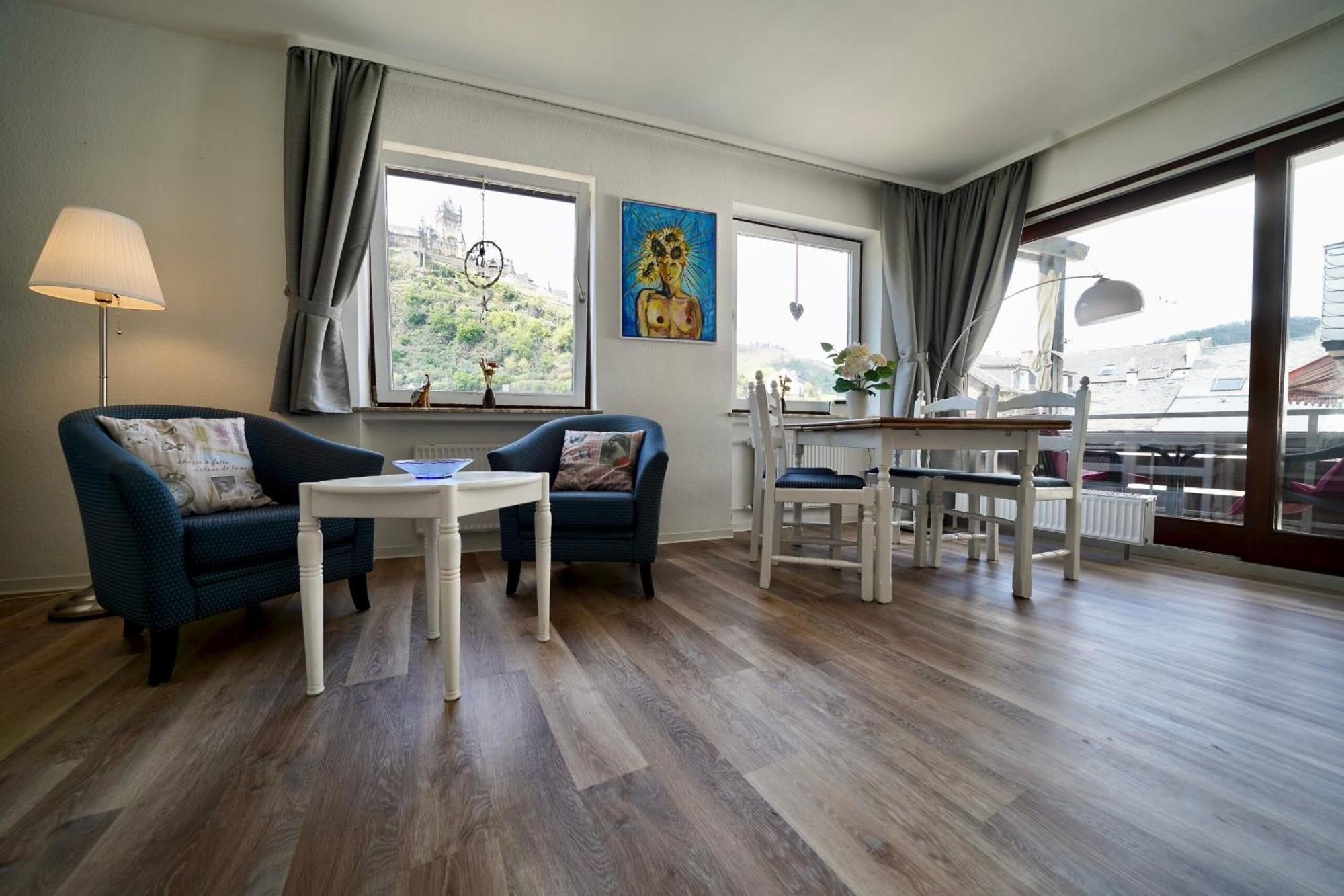 Apartments Haus Daniela Cochem Exterior photo